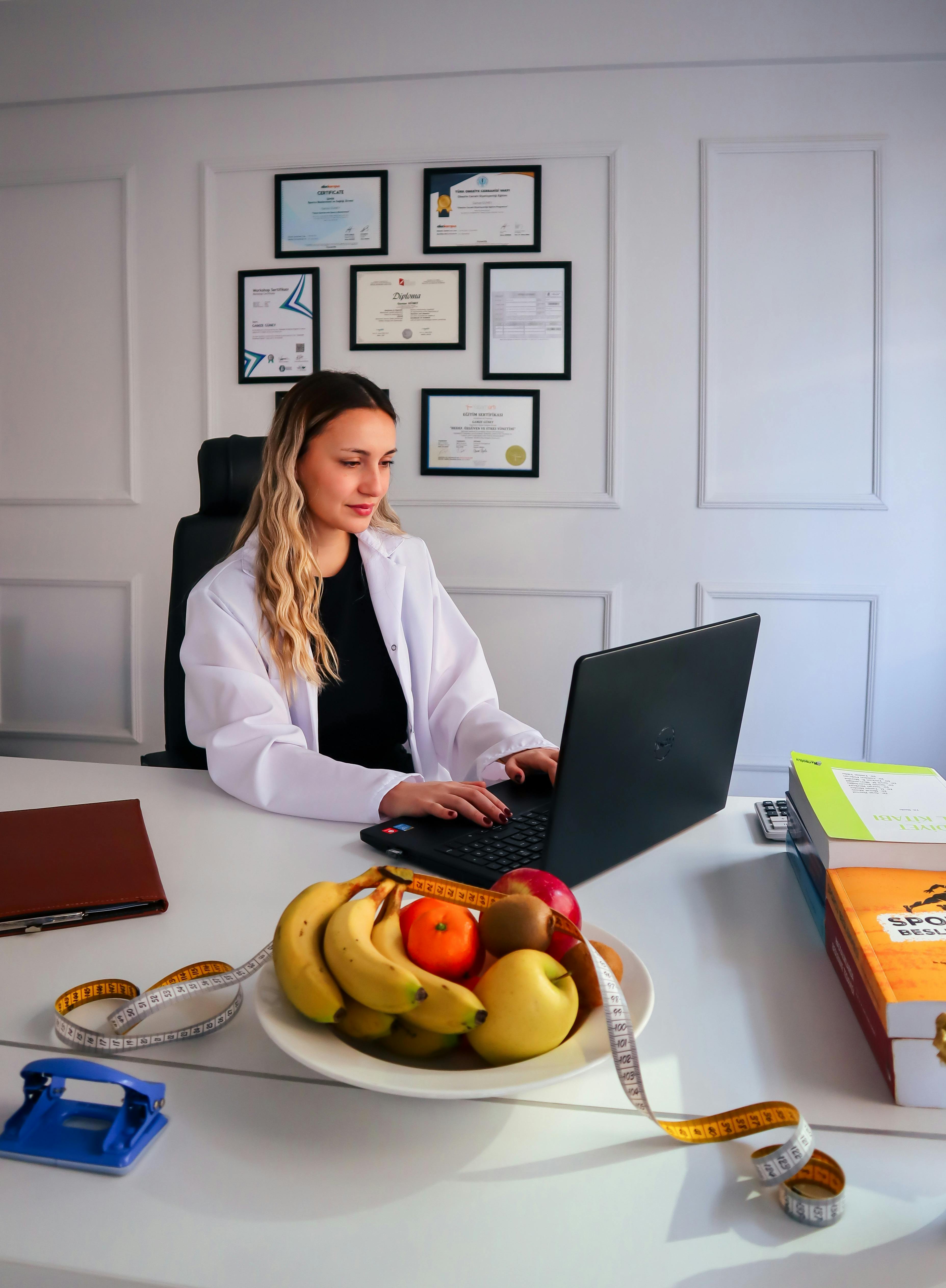 Expert nutritionists